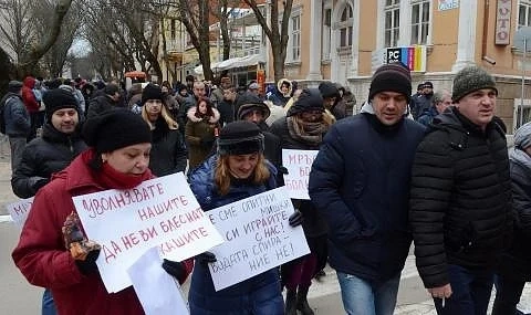 Добрич се вдигна срещу цената на водата 