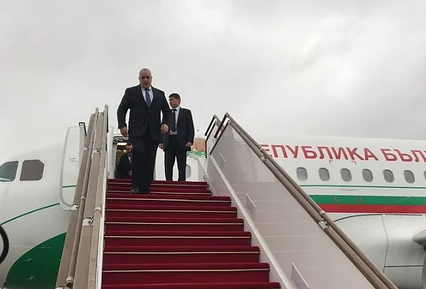 Борисов пристигна в Баку, започна разговорите с Илхан Алиев