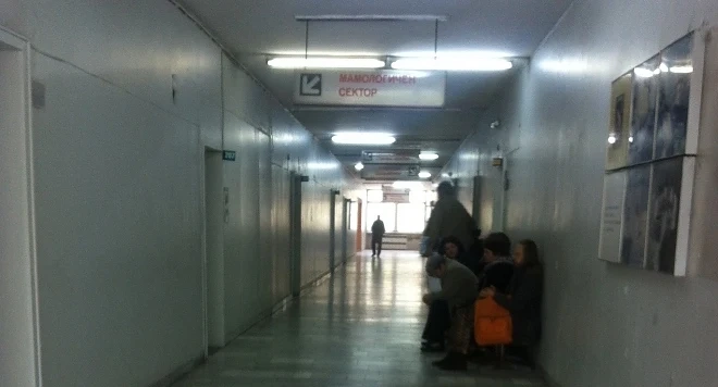 Столична поликлиника преглежда пациенти на студено 