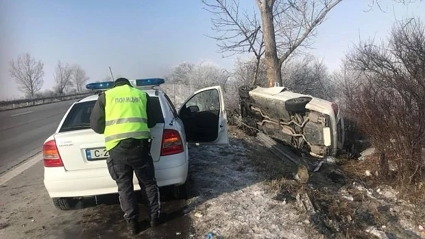 Трима души берат душа при катастрофа на магистрала „Тракия”