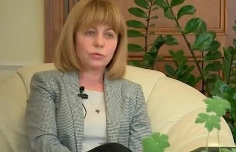 Фандъкова: Въздухът отново е мръсен, слезте от колите