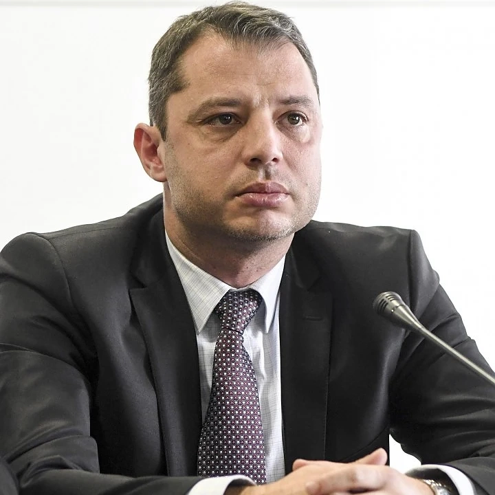 Делян Добрев към БСП: Викнете полиция и ме дайте за разстрел!