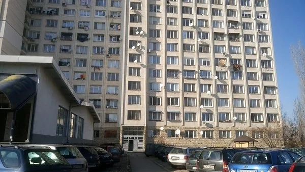 Откриха пребита жена във вход в столичния кв. \
