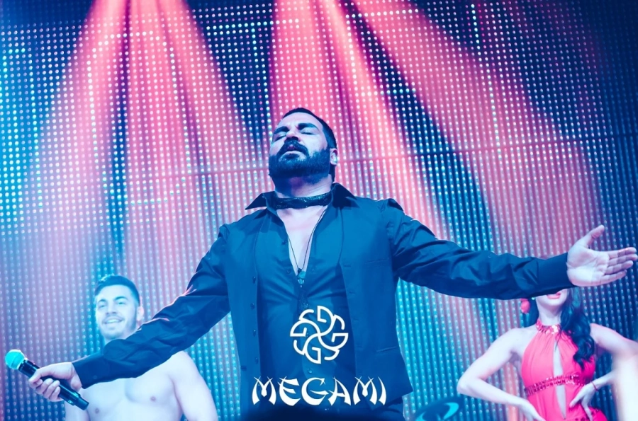 Хиляди души се забавляваха на грандиозното събитие на Св. Валентин - MEGA MEGAMI: Addicted to Love