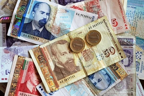 В хотели и ресторанти работят за най-малко пари