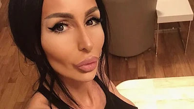 Деси Фотосесията се уреди с подаръци за 10 бона (СНИМКА)  