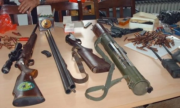 Иззеха незаконен боен арсенал при спецакция във Врачанско 