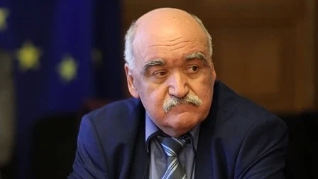 Проф. Камен Плочев е приет в болница