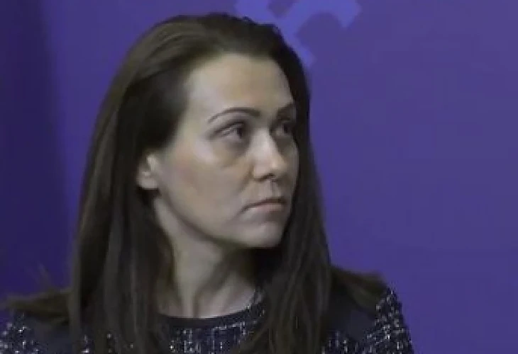  Гинка Върбакова с брифинг за сделката с ЧЕЗ