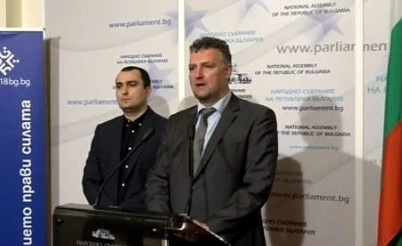 ГЕРБ: Опозицията иска да свали правителството