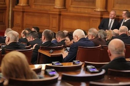 Парламентът избира председател на новата антикорупционна комисия 