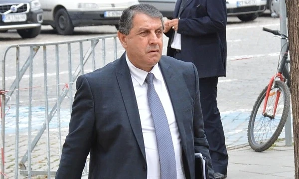 ВКС отмени затвора на Бат Сали 
