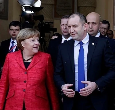 Румен Радев поздрави Ангела Меркел
