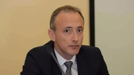 Министър Вълчев: Учителската заплата трябва да превишава средната за страната