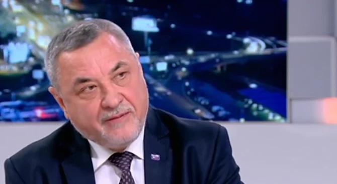 Валери Симеонов: Не трябва да се робува на псевдо протести