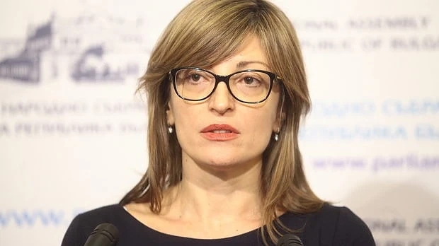 Захариева: Не очаквам отмяна на срещата във Варна