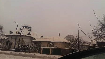 Жълтеникав сняг валя в Североизточна България (СНИМКИ)