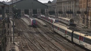Започва тримесечната стачка на железопътния транспорт във Франция