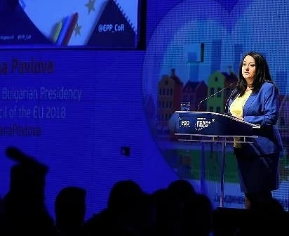 Павлова: Младите хора активно трябва да участват в дебата за бъдещето на Европа