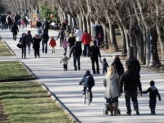 Населението в България е намаляло с над 416 хиляди за десет години