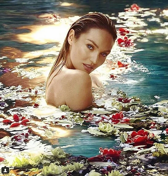 Модел от Victoria\'s Secret се показа гола в шестия месец   