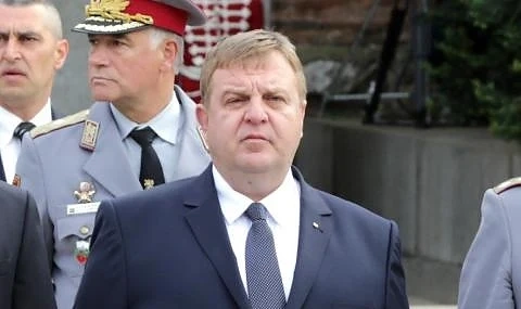 Каракачанов: Без армия няма държава