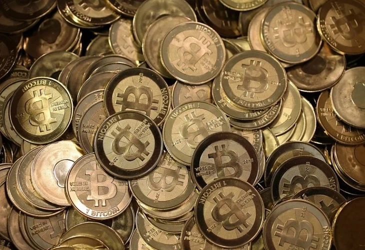 Откраднаха биткойни за три милиона от борса за криптовалути
