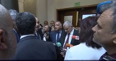Сблъсъци между  БСП И ГЕРБ в парламента