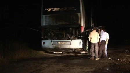 Автобус изгоря по пътя за Гюешево
