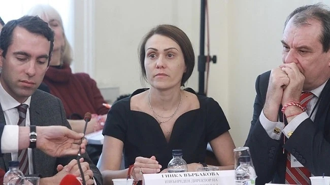 Фирма от кръга на Гинка взе договор за синя зона