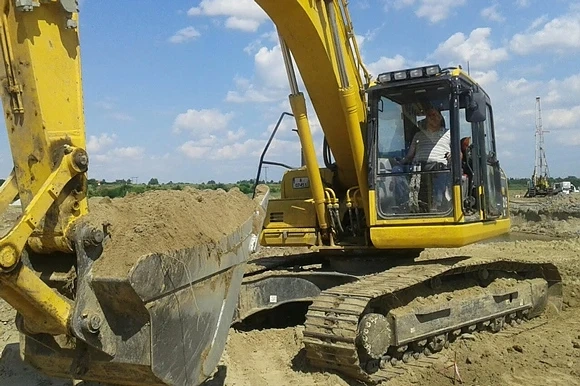 Българската икономика търси над 64 000 специалисти