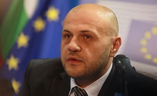 Томислав Дончев: Въвеждането на еврото може да предизвика истерия 