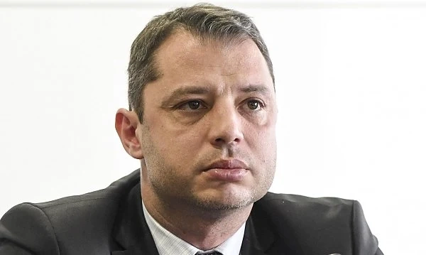 Делян Добрев с нови прогнози за сделката \