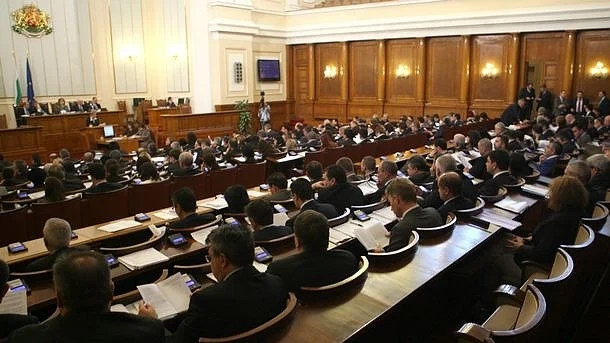 Парламентът се обяви срещу мобилните пакети на ЕК