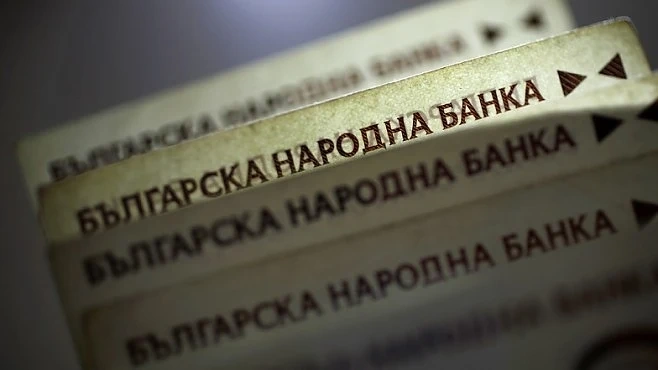 Средният осигурителен доход за март е 879,67 лева