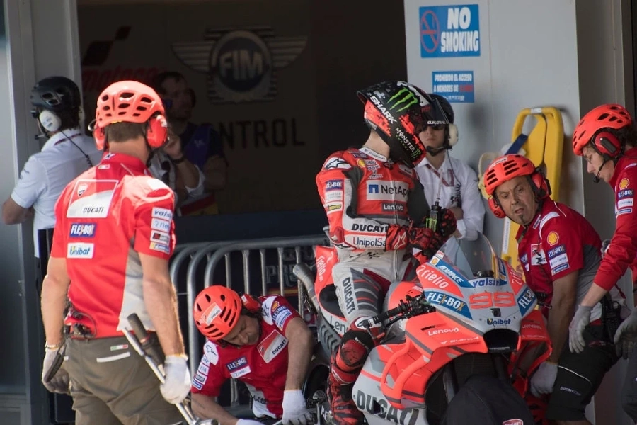 Лоренсо пробва нов вариант шаси на Ducati