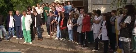Медиците от болницата във Враца отново на протест