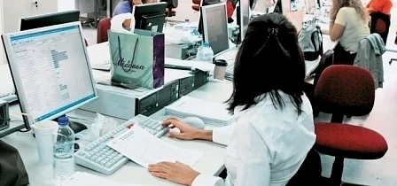 Над 4300 лв. е заплатата на някои държавни служители
