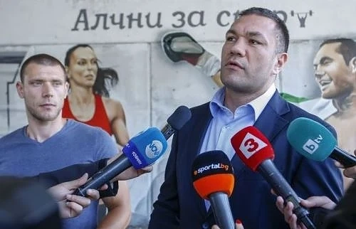 Отложиха търга за мача на Кобрата и Уайт 