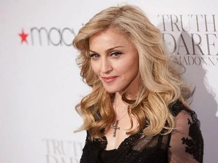 Мадона издава първия си сингъл от 3 години