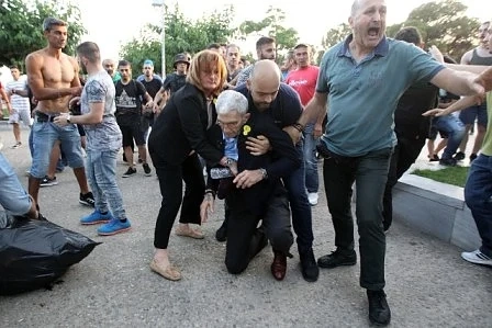 Кметът на Солун приет в болница след побой