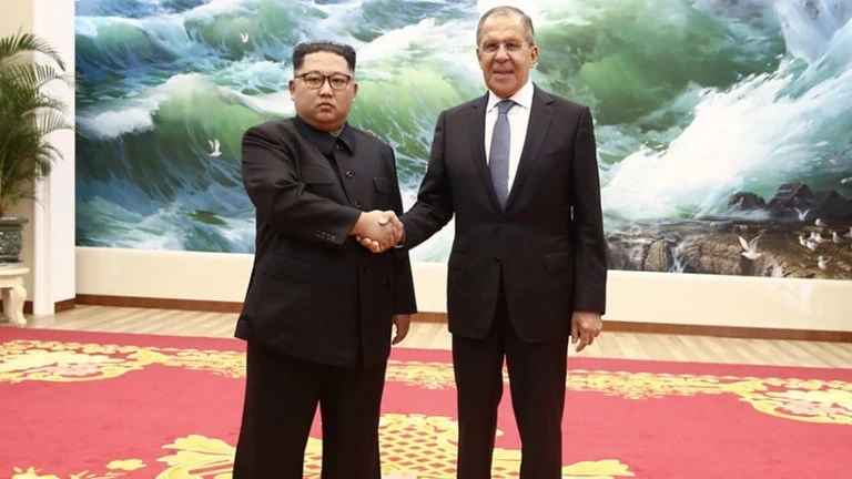 Лавров към Ким Чен-ун: Елате в Русия, много ще се радваме 