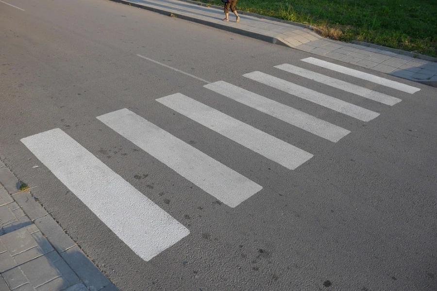  Джип блъсна дете на пешеходна пътека в София