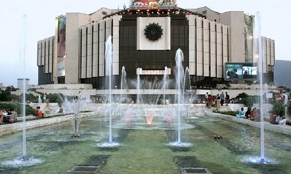 Ограничен достъп до НДК в следващите дни
