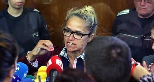 Съдът решава дали да отстрани от длъжност Десислава Иванчева