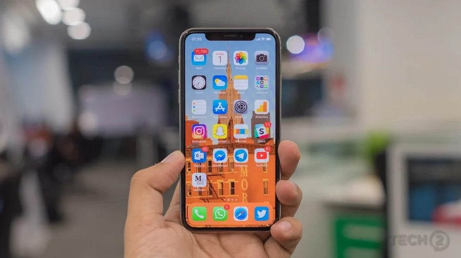 Колко трябва да работим, за да си купим iPhone X?