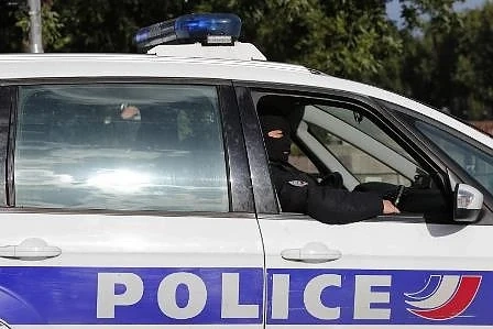 Френската полиция разби българска мрежа за просяци