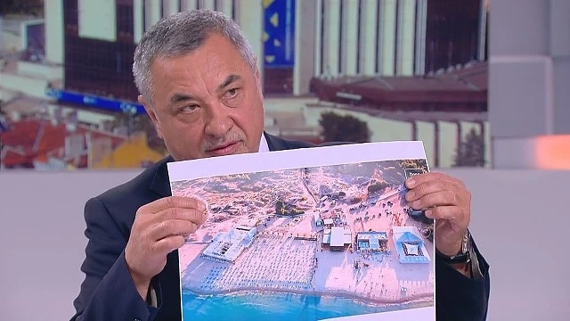 Валери Симеонов: С министър Ангелкова имаме разминавания кое е законно и кое не