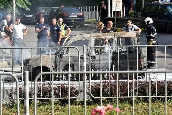 Автомобил изгоря на бул. \