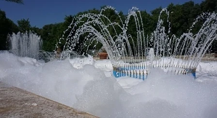 Разпениха фонтан във Варна (СНИМКИ)